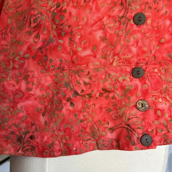 GO FISH Watercolor Art to Wear Button Up Top, S - Picture 7 of 13